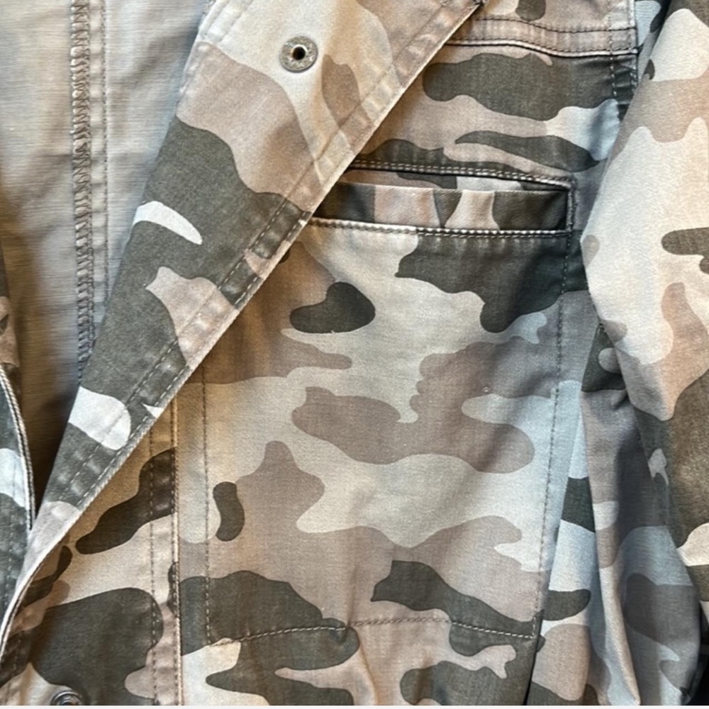 Camo Utility Jacket - Picture 4 of 5